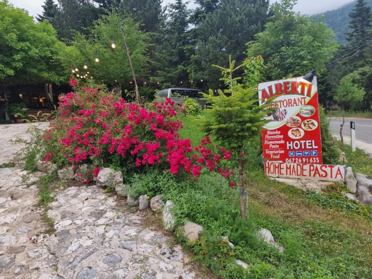 Guesthouse Alberti Llogara Dukat Zewnętrze zdjęcie